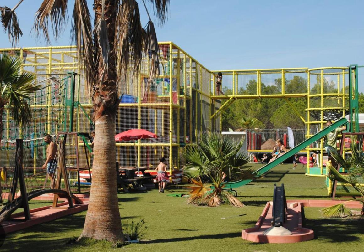 Camping Oasis Village 阿尔让河畔皮热 外观 照片
