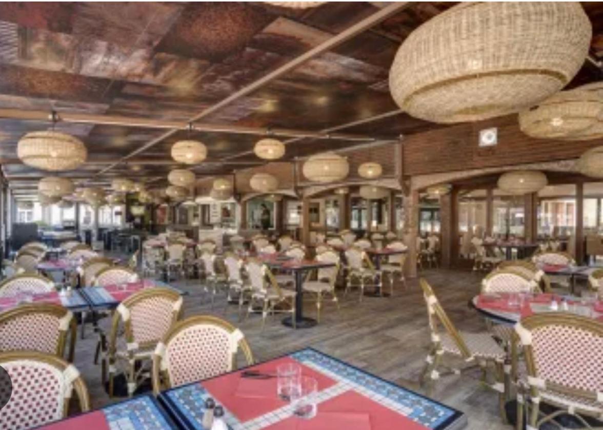 Camping Oasis Village 阿尔让河畔皮热 外观 照片
